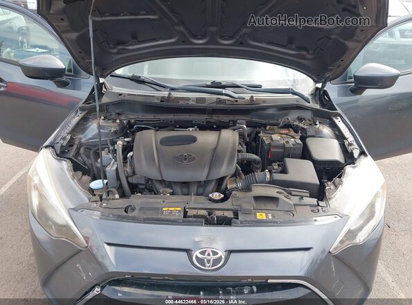 3MYDLBYV6HY149455 2017 TOYOTA YARIS IA Черный Вид сзади