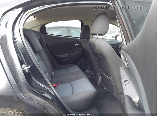 3MYDLBYV7HY159069 2017 TOYOTA YARIS IA Black VIN კოდის სტიკერის ხედი