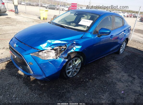 3MYDLBYV7JY304682 2018 TOYOTA YARIS IA Blue Vista tres cuartos delantera izquierda
