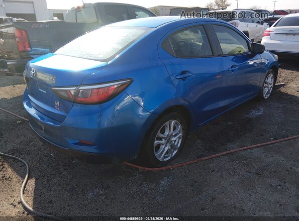 3MYDLBYV7JY304682 2018 TOYOTA YARIS IA Blue Trasero derecho