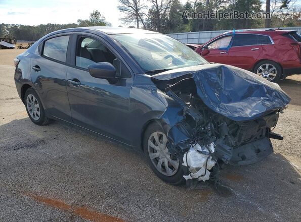 3MYDLBYV7KY503622 2019 TOYOTA YARIS Gray 