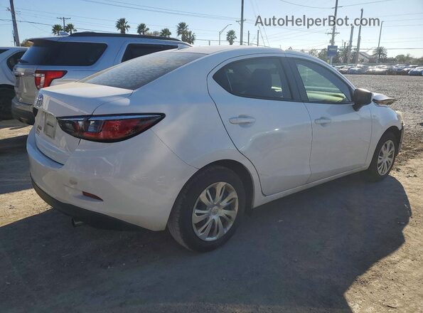3MYDLBYV7LY708326 2020 TOYOTA YARIS White უკანა მარჯვენა