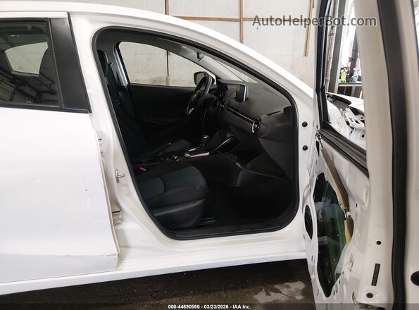 3MYDLBYV8JY302603 2018 TOYOTA YARIS IA White 
