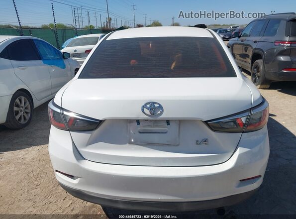 3MYDLBYV8JY313682 2018 TOYOTA YARIS IA White 