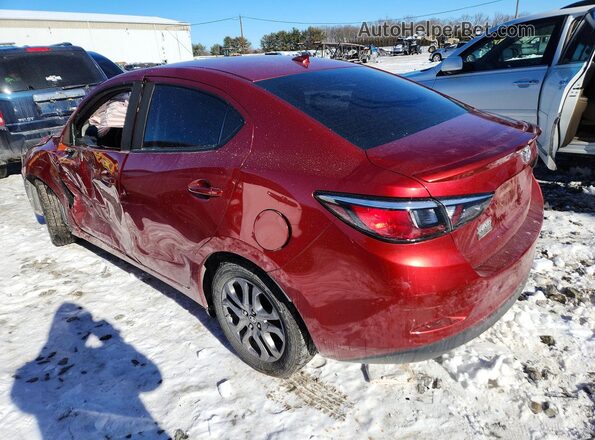 3MYDLBYV8KY527122 2019 TOYOTA YARIS Red 
