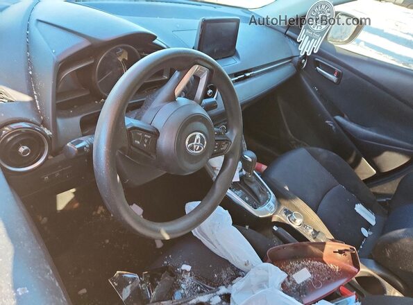3MYDLBYV8KY527122 2019 TOYOTA YARIS Red 