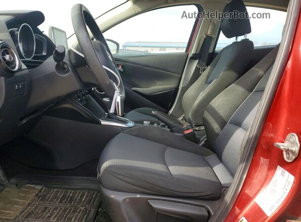 3MYDLBYV9JY323220 2018 TOYOTA YARIS Red Սալոնի դիմացի տեսք