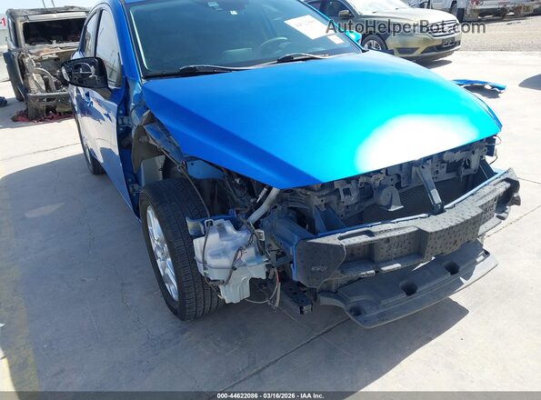 3MYDLBYVXHY158207 2017 TOYOTA YARIS IA Blue Вид спереду