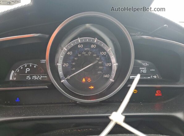 3MYDLBYVXJY304093 2018 TOYOTA YARIS Синий Вид щитка приборов