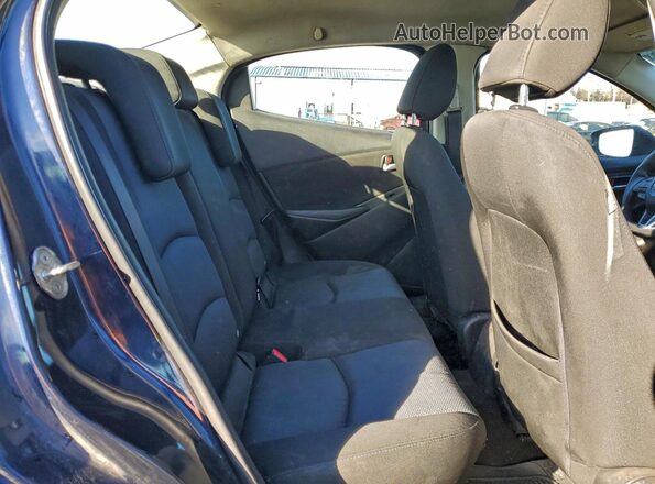 3MYDLBYVXJY304093 2018 TOYOTA YARIS Синий Вид задних сидений