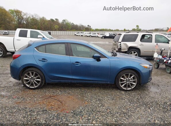 3MZBN1M39JM202044 2018 MAZDA 3 Синий Вид задней части салона