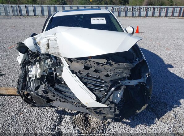 3MZBN1W34JM204796 2018 MAZDA 3 Белый Вид щитка приборов