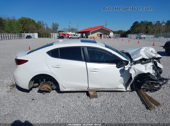 3MZBN1W34JM204796 2018 MAZDA 3 Белый Вид задней части салона