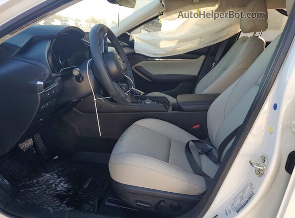 3MZBPACM2SM475994 2025 MAZDA 3 White Front interior view