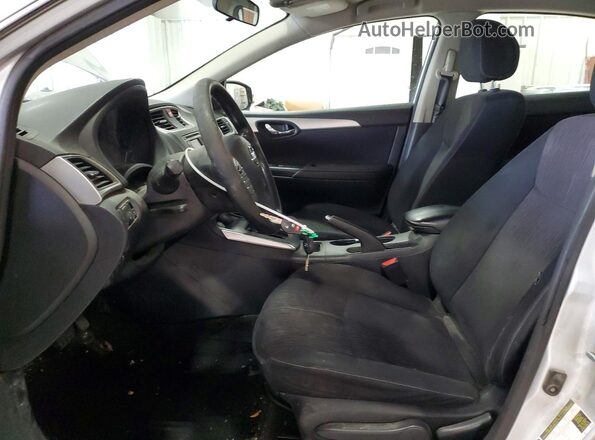 3N1AB7AP1GL681451 2016 NISSAN SENTRA Silver Front interior view