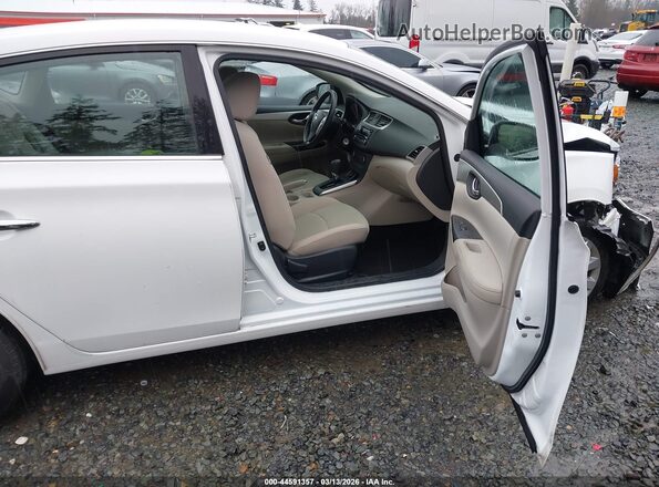 3N1AB7AP3HY330416 2017 NISSAN SENTRA Белый Вид салона спереди
