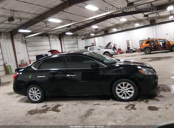 3N1AB7AP4JY262102 2018 NISSAN SENTRA Black Вид задньої частини салону