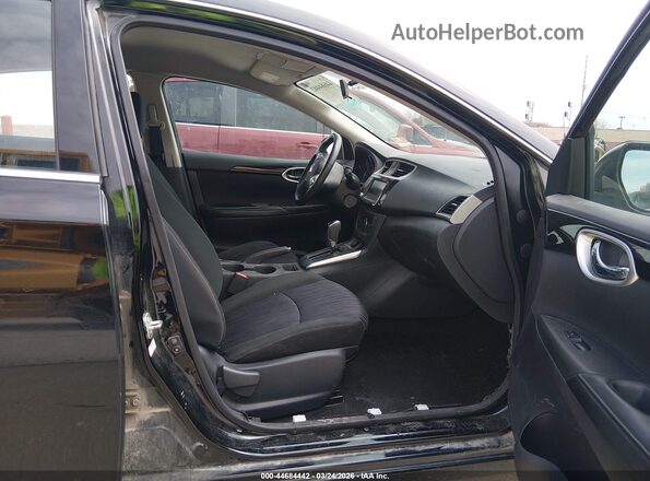 3N1AB7AP4KY369779 2019 NISSAN SENTRA Черный Вид салона спереди