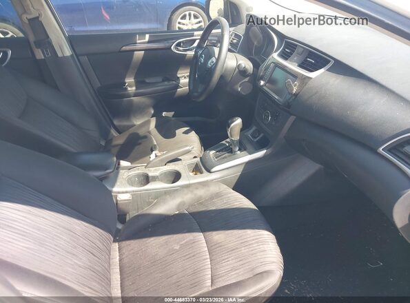 3N1AB7AP5KY232348 2019 NISSAN SENTRA Белый Вид салона спереди