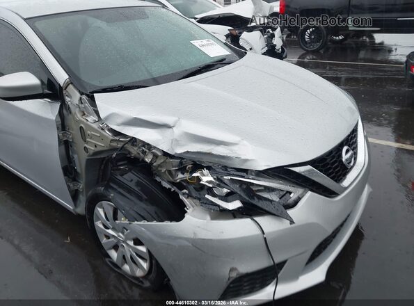 3N1AB7AP7HY275968 2017 NISSAN SENTRA Серебряный Вид спереди