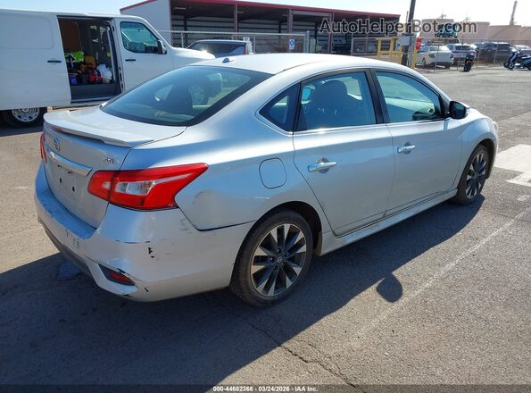 3N1AB7AP8JY320289 2018 NISSAN SENTRA Серебряный Задняя правая четверть