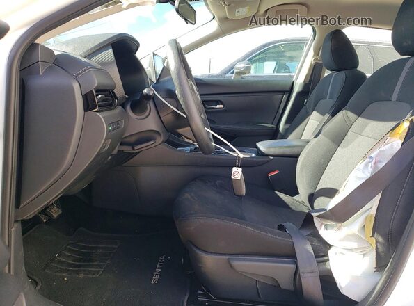 3N1AB8CV5RY264096 2024 NISSAN SENTRA White Vista interior delantera