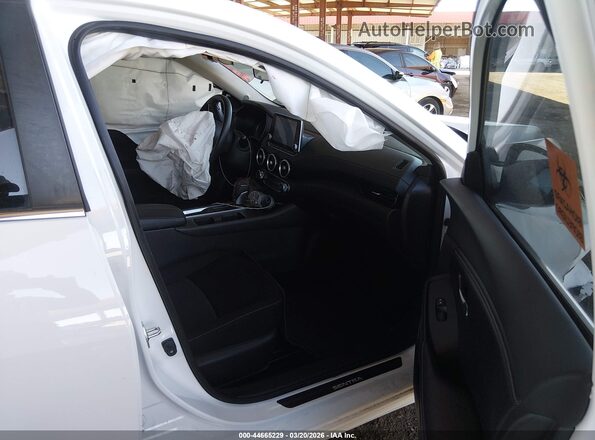 3N1AB8CVXMY313592 2021 NISSAN SENTRA Белый Вид салона спереди