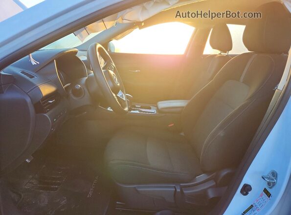 3N1AB8CVXRY304298 2024 NISSAN SENTRA White Вид салону спереду