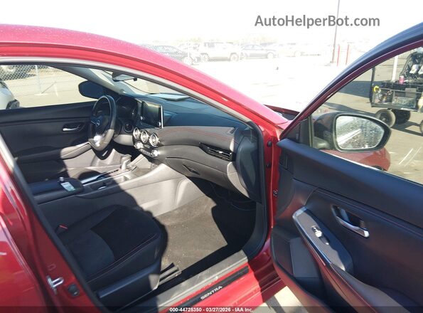 3N1AB8DV7RY310364 2024 NISSAN SENTRA Красный Вид салона спереди