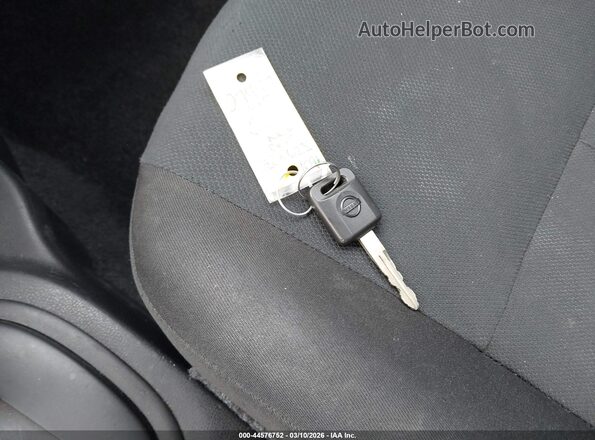 3N1CE2CP2JL365628 2018 NISSAN VERSA NOTE Красный Вид панели приборов