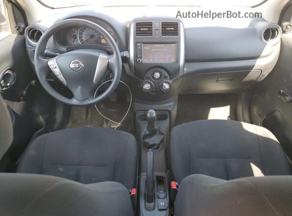 3N1CK3CP7KL220424 2019 NISSAN MICRA Gray Առջևի վահանակի տեսք