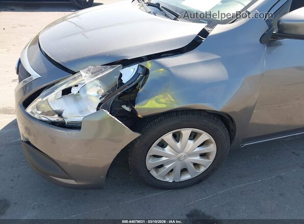 3N1CN7AP4HL802491 2017 NISSAN VERSA Silver Vista frontal