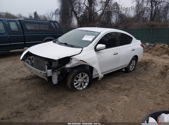 3N1CN7AP4JL879965 2018 NISSAN VERSA White Front left
