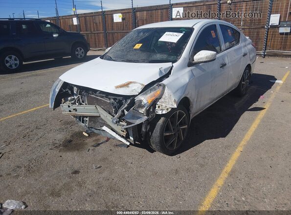 3N1CN7APXJL842533 2018 NISSAN VERSA White 