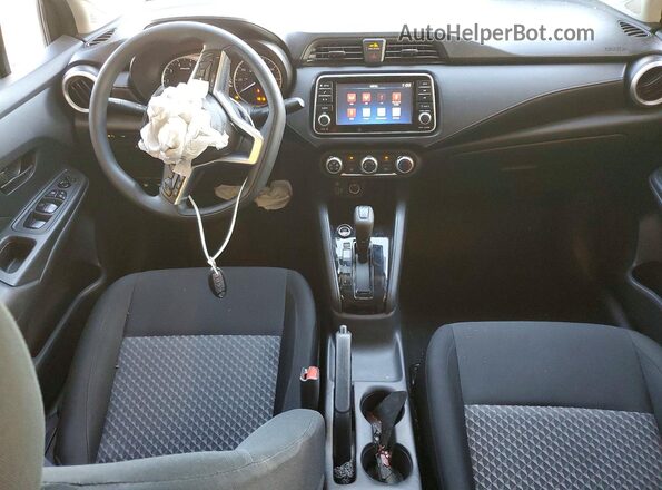 3N1CN8DV8ML908985 2021 NISSAN VERSA Black Вид панелі приладів