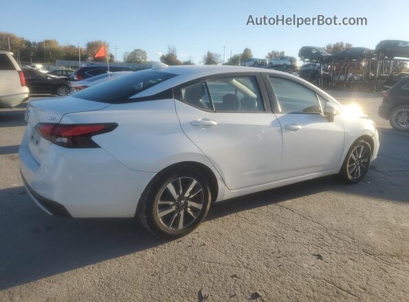 3N1CN8EV2ML877814 2021 NISSAN VERSA White Trasero derecho