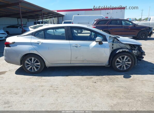3N1CN8EV4PL829638 2023 NISSAN VERSA Silver 360 interior view