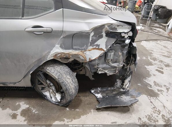 3N1CN8EV6LL853918 2020 NISSAN VERSA Серый Вид спереди