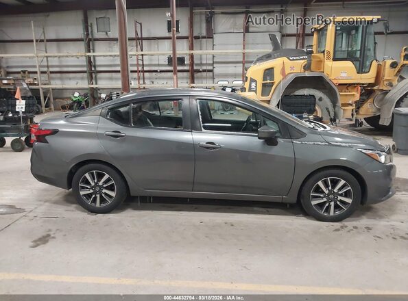 3N1CN8EV7ML848079 2021 NISSAN VERSA Gray Widok wnętrza 360 stopni