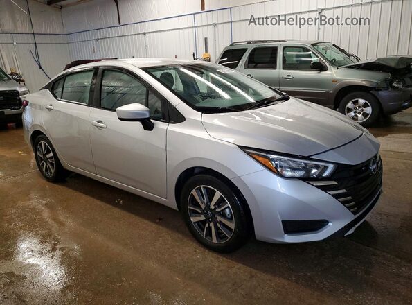 3N1CN8EV8SL826556 2025 NISSAN VERSA Silver 