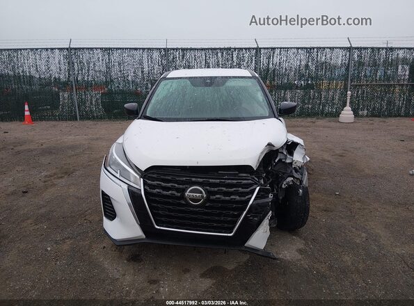 3N1CP5BV1ML491057 2021 NISSAN KICKS White Widok wnętrza z tyłu