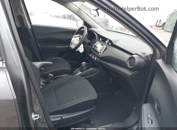 3N1CP5BV1NL502155 2022 NISSAN KICKS Серый Вид салона спереди