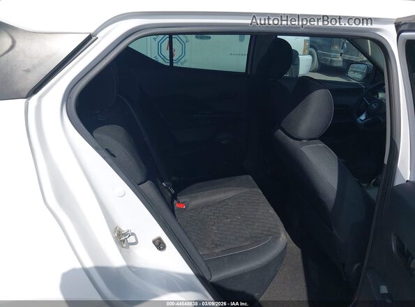 3N1CP5BV2NL485642 2022 NISSAN KICKS White VIN კოდის სტიკერის ხედი