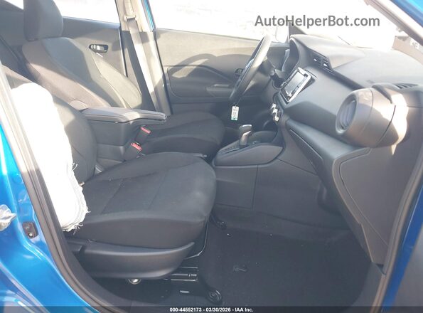 3N1CP5BV2SL475155 2025 NISSAN KICKS PLAY Blue Vista interior delantera