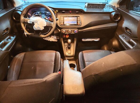 3N1CP5BV3RL494761 2024 NISSAN KICKS Gray Widok deski rozdzielczej