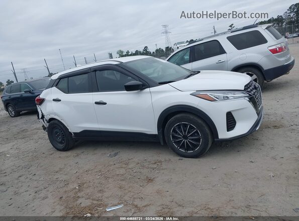 3N1CP5BV5RL568231 2024 NISSAN KICKS White Vista interior trasera