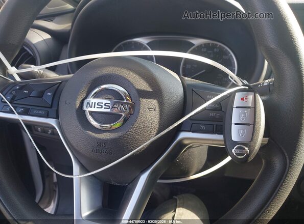 3N1CP5BV7ML511411 2021 NISSAN KICKS White Առջևի վահանակի տեսք
