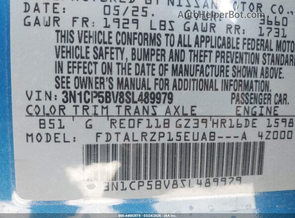 3N1CP5BV8SL489979 2025 NISSAN KICKS PLAY Blue Vista del compartimento del motor