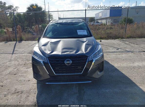 3N1CP5BVORL528848 2024 NISSAN KICKS Green Vista del salpicadero