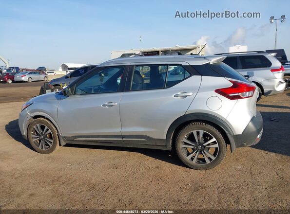 3N1CP5CU1KL471135 2019 NISSAN KICKS Silver 